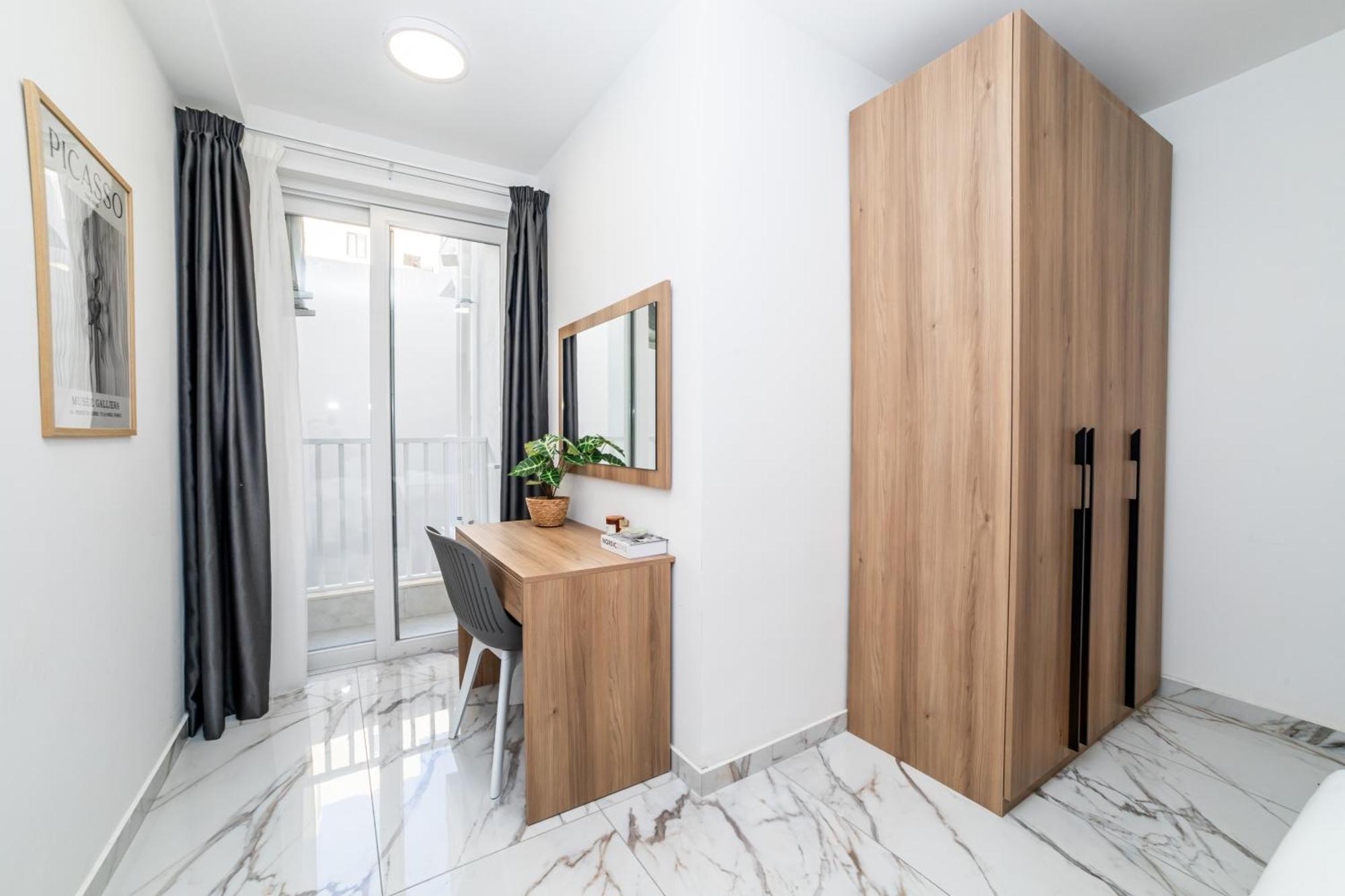 New, Stylish And Modern 1Br Apartment Сейнт Полс Бей Екстериор снимка