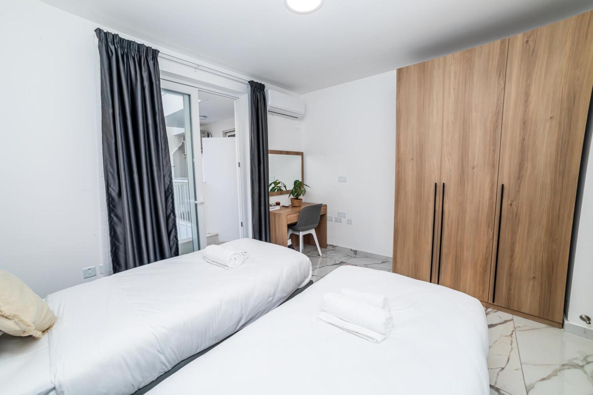 New, Stylish And Modern 1Br Apartment Сейнт Полс Бей Екстериор снимка