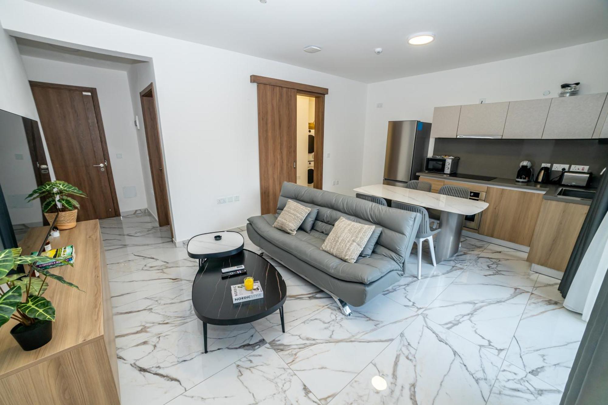 New, Stylish And Modern 1Br Apartment Сейнт Полс Бей Екстериор снимка