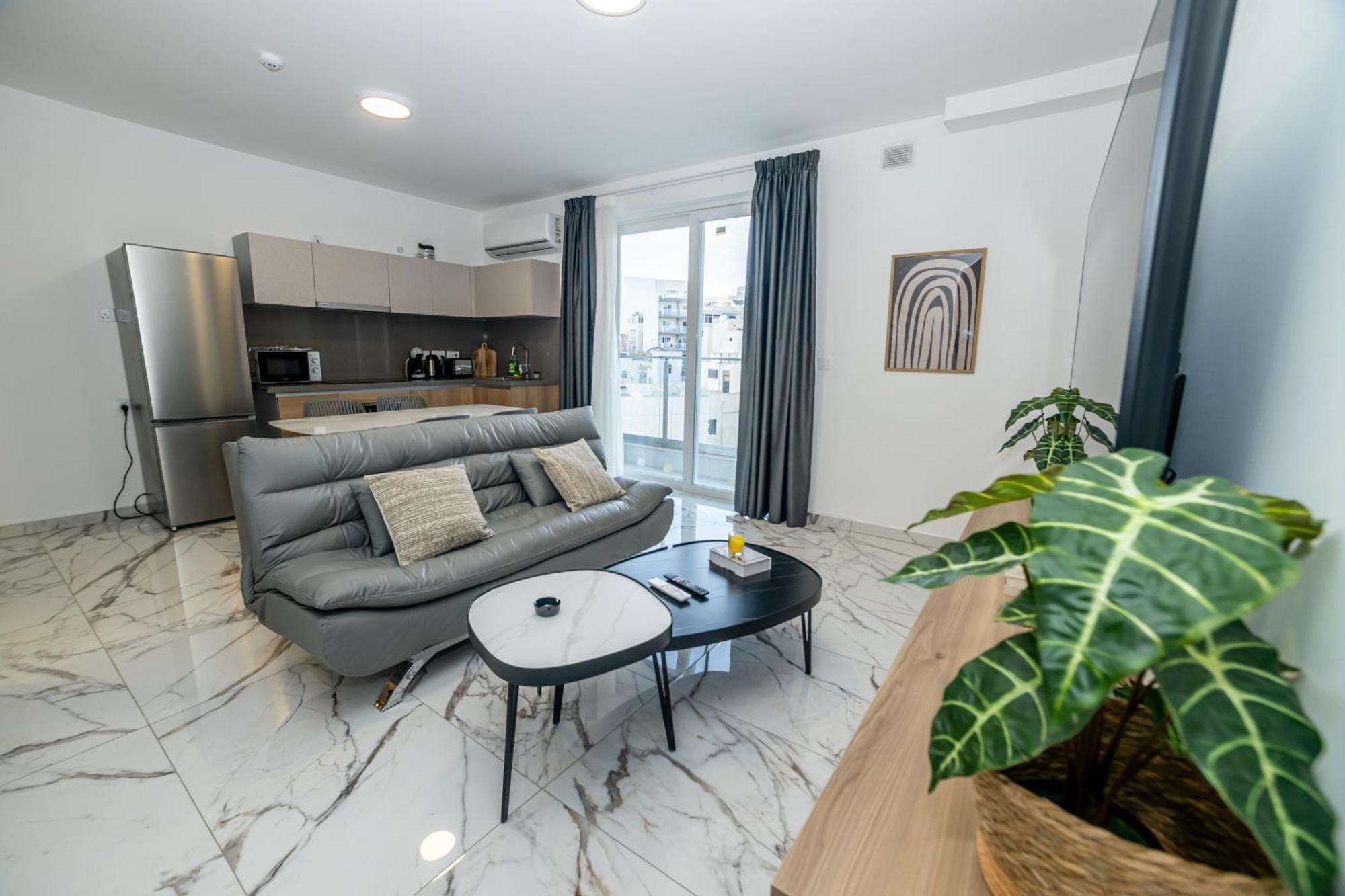 New, Stylish And Modern 1Br Apartment Сейнт Полс Бей Екстериор снимка