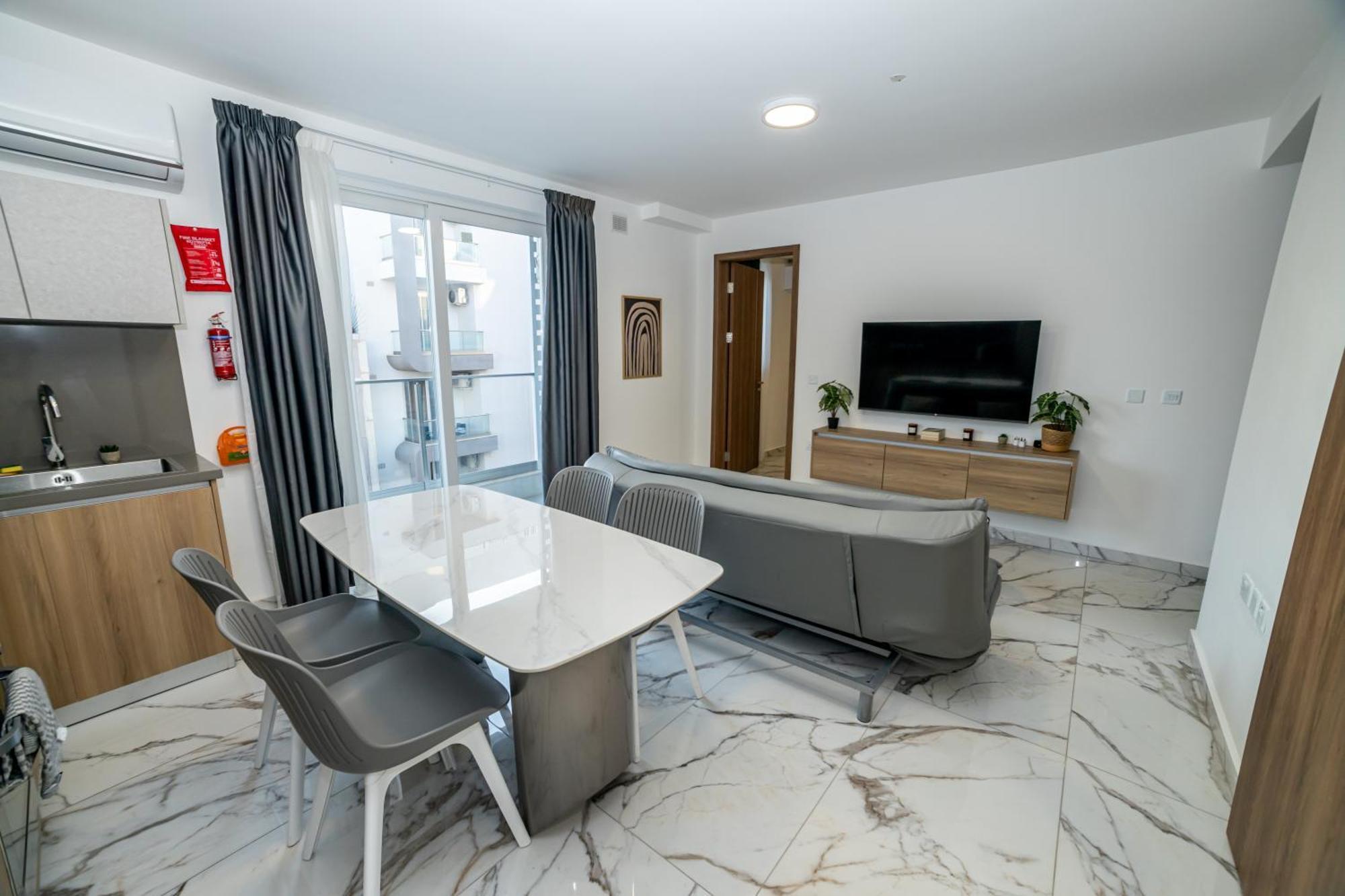 New, Stylish And Modern 1Br Apartment Сейнт Полс Бей Екстериор снимка