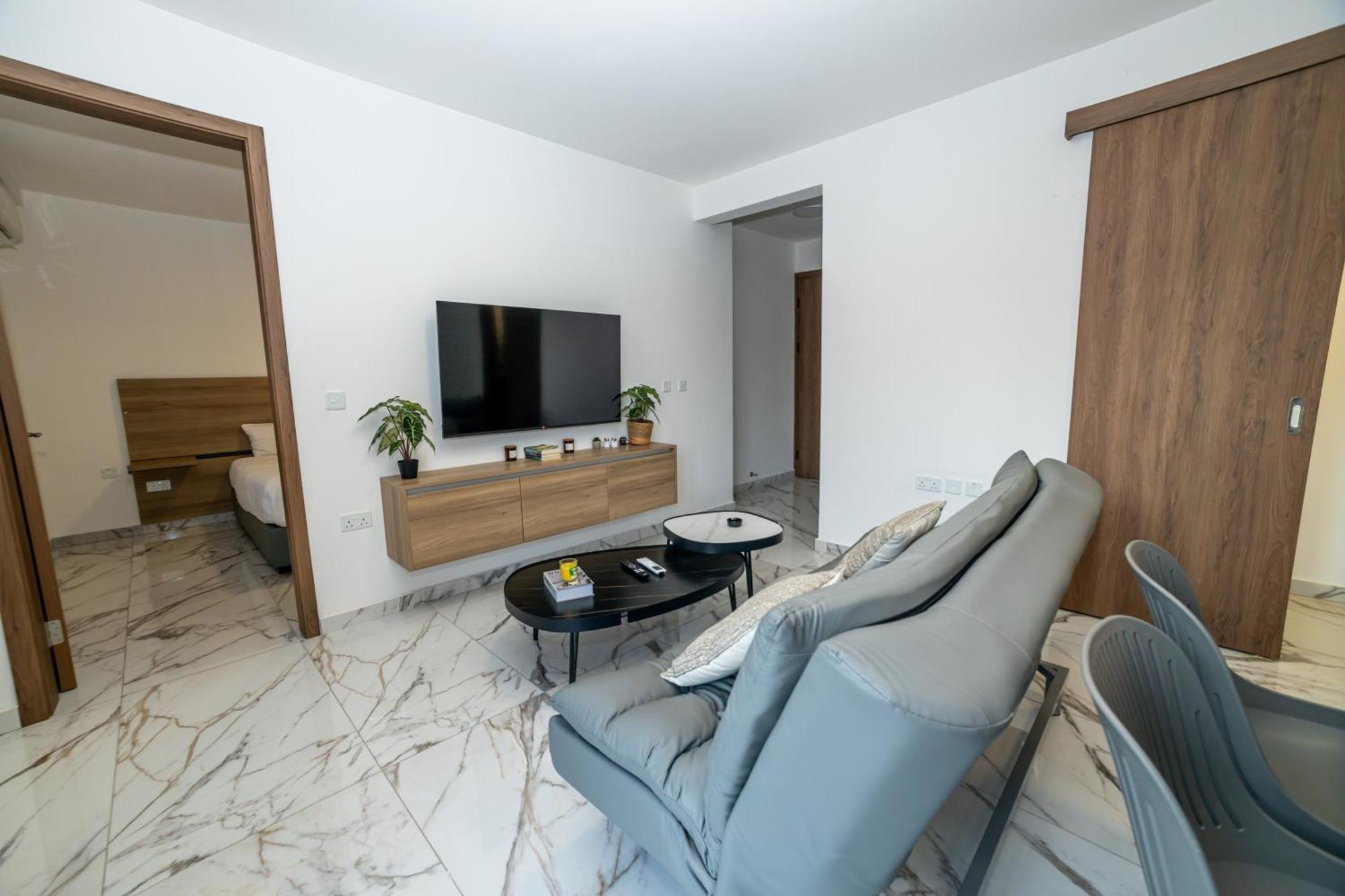 New, Stylish And Modern 1Br Apartment Сейнт Полс Бей Екстериор снимка