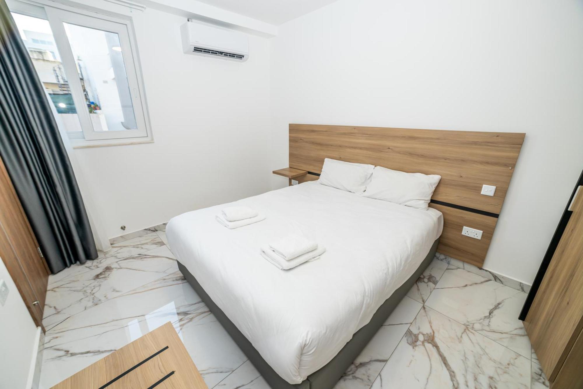 New, Stylish And Modern 1Br Apartment Сейнт Полс Бей Екстериор снимка